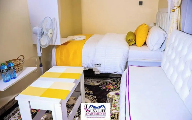 Lux Suites Luxylife Studios Kenol
