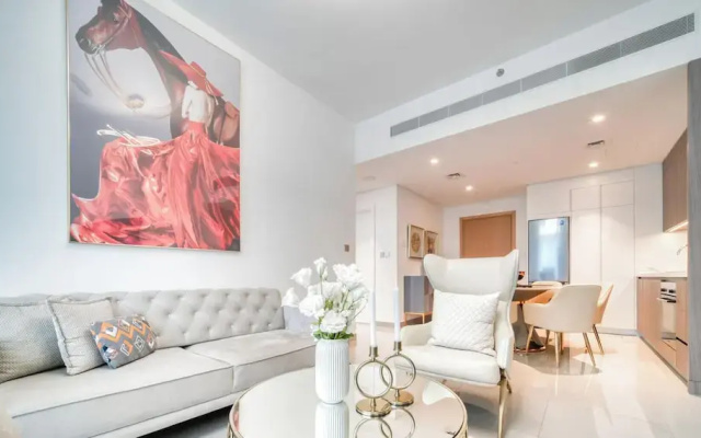 Ultimate One Bedroom with Private Beach Access