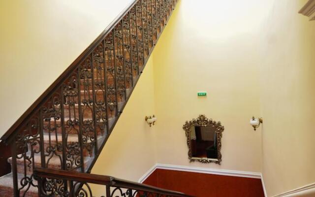 Palace Residence