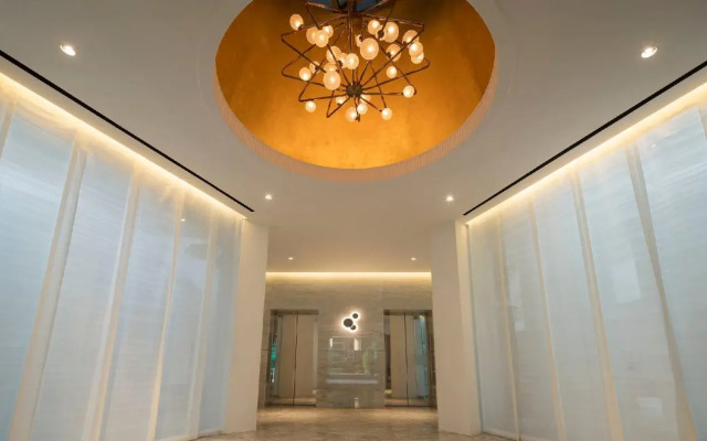 Lanson Place Winsland, Singapore