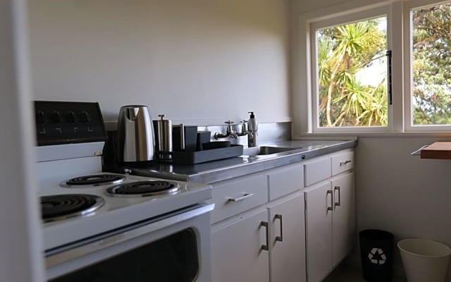 Muriwai Lodge