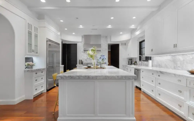 Spanish Villa - Stunning Coldwater Canyon Villa With Pool and Views