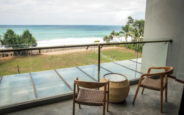 Six Elements Beach Villa