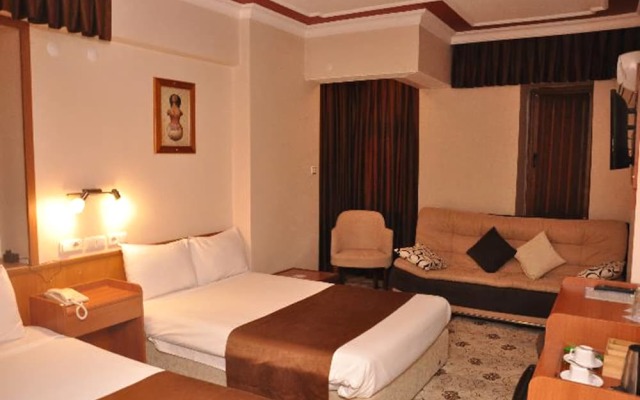 Bolat Hotel