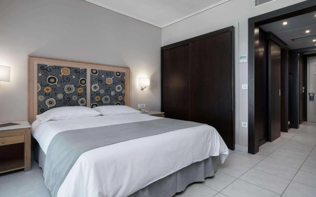 Kontokali Bay Resort & Spa