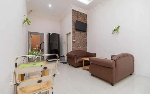 Reddoorz Fella Homestay Medan