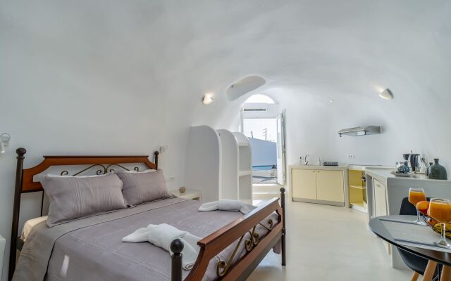 Cally Cave House