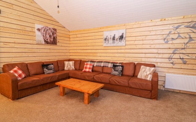 The Paddock, Llanbrynmair