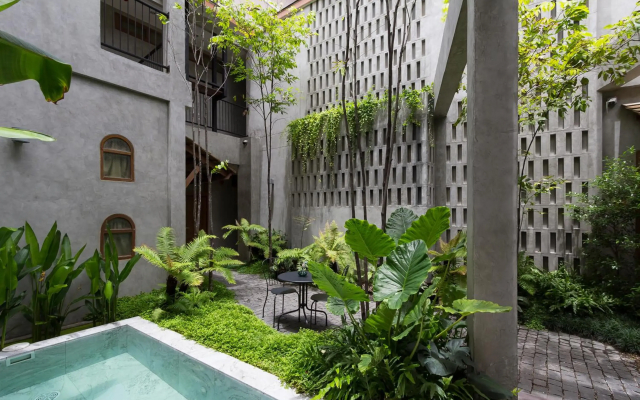 Hidden Garden Hostel