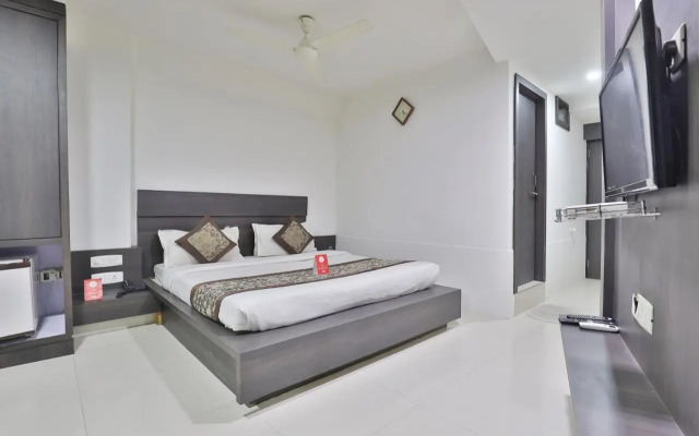 Hotel Nova Cross Road