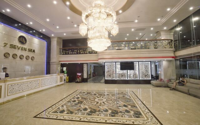 7 Seven Sea Hotel