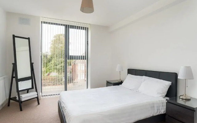 Modern Bedford Blues Apartment