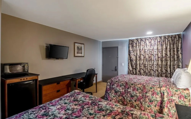 Days Inn Six Flags Mall