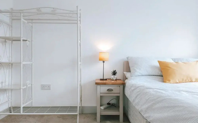 The Isabella Studio by Richmond Park