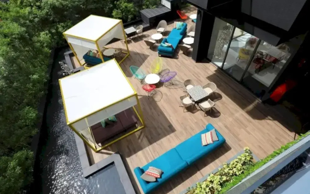 Beautiful 1 Bedroom Apt Prime Location in Singapore