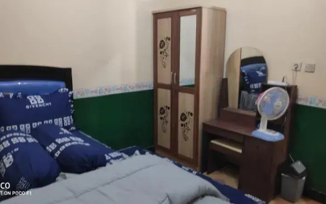 Homestay Hanum by ZUZU