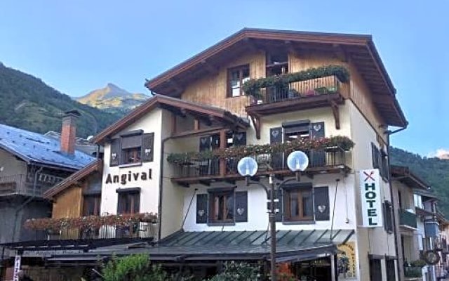 Hotel Angival
