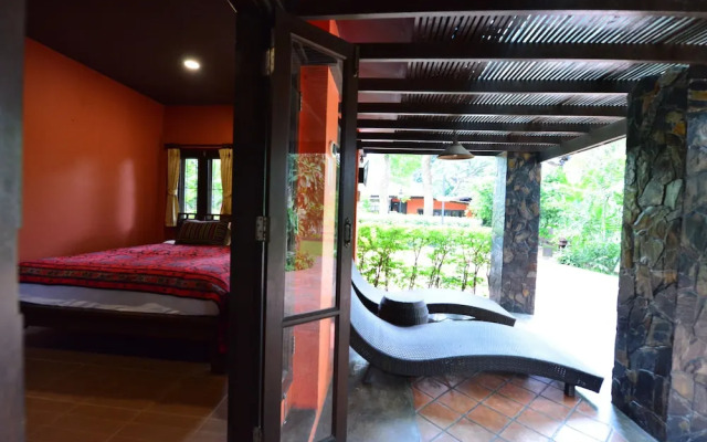 Baan Nai Soi Homestay
