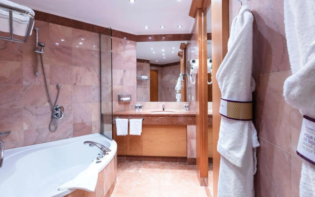 Hotel Mercure Luxembourg Kikuoka Golf & Spa