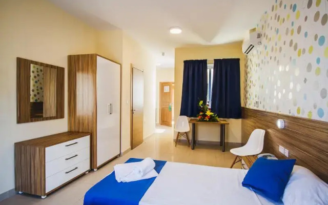 Blubay Apartments by ST Hotel