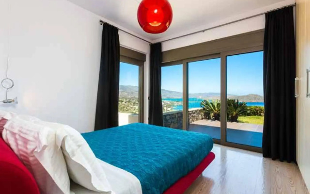 Amazing Views to Elounda Bay