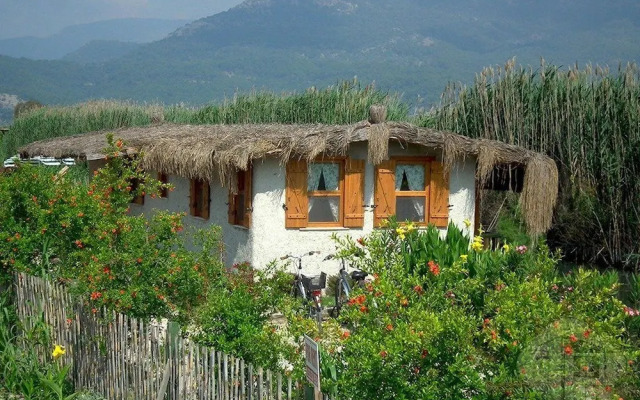 Yalicapkin Cottage