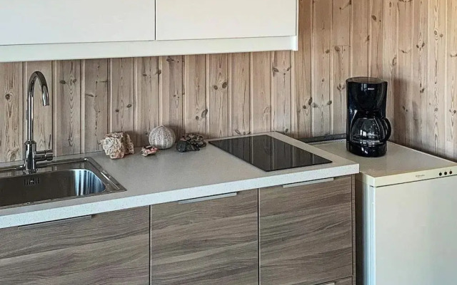6 Person Holiday Home in Urangsvag