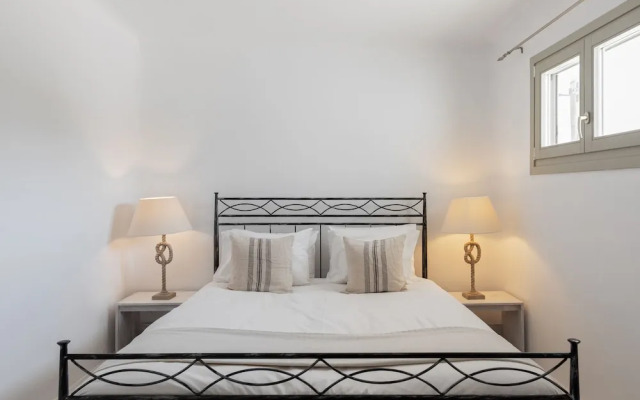 Contiki Resort Mykonos