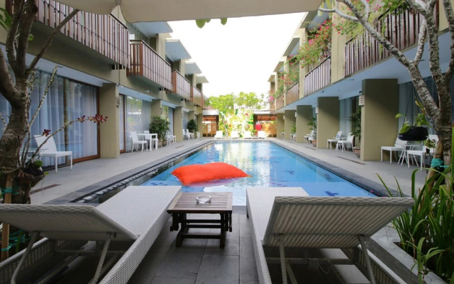 Airy Seminyak Dewi Sri Empat Cendana 67 Bali