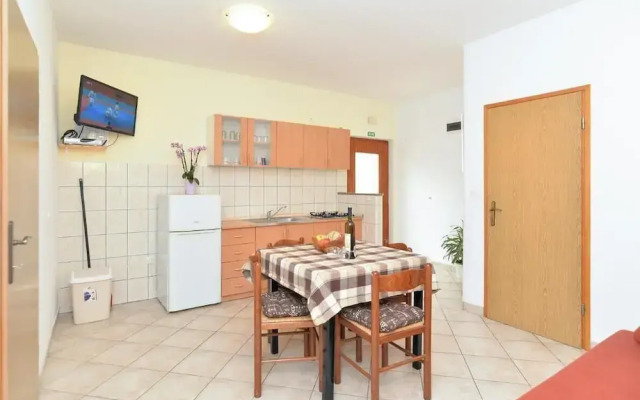 Cozy Apartment With Terrace and BBQ