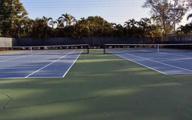 Loggerhead Cay by Dream Vacation Rentals