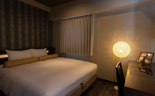 Nipponbashi Luxe Hotel