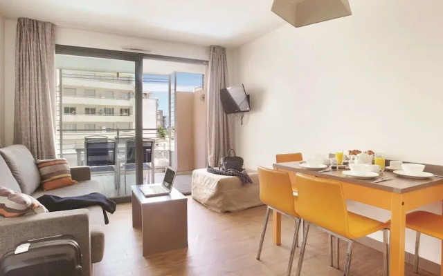 Neat Apartment With air Conditioning in the Heart of Cannes - Apartment in Cannes - Photo 4