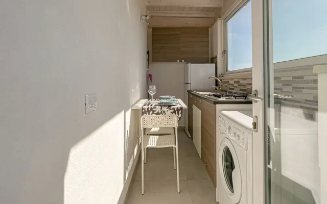 Bilocale con piscina a 500 m dal mare