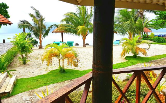 Le Uaina Beach Resort