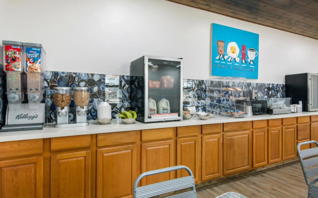 Broken Bow Inn and RV Park