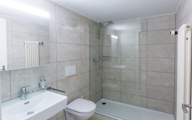 AIRSTAY Luxury Villa