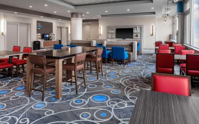 Holiday Inn Express Kansas City Downtown by IHG
