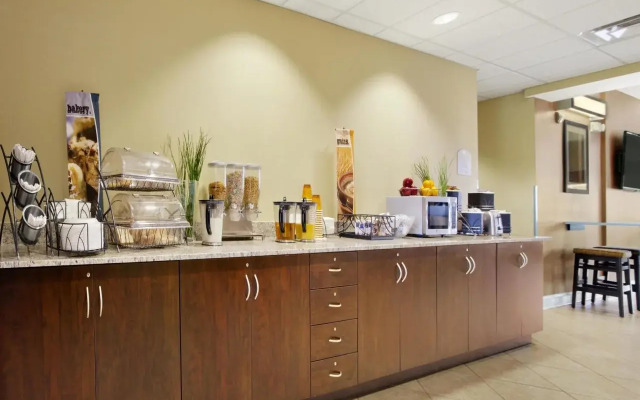 Microtel Inn & Suites by Wyndham Shelbyville