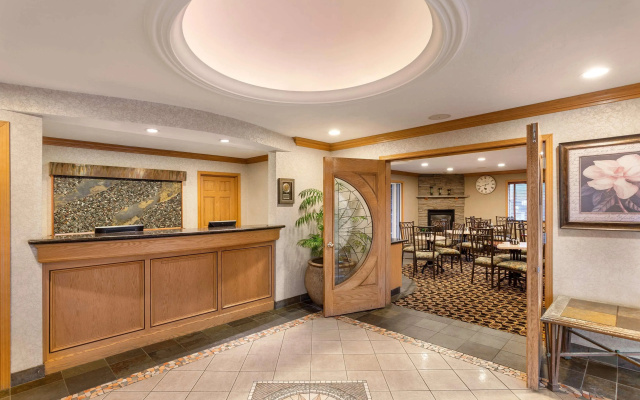 Lincoln Sands Oceanfront Resort, an Ascend Collection Hotel