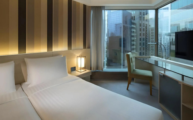 The Royal Pacific Hotel & Towers