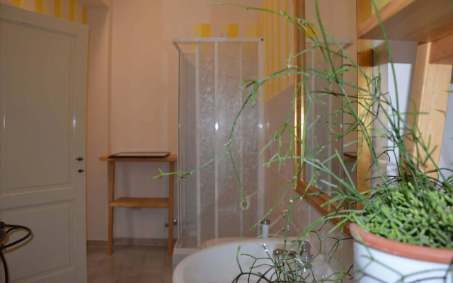 Casa Ciri Bed  Breakfast