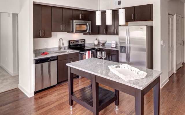 Global Luxury Suites at Woodmont Triangle North