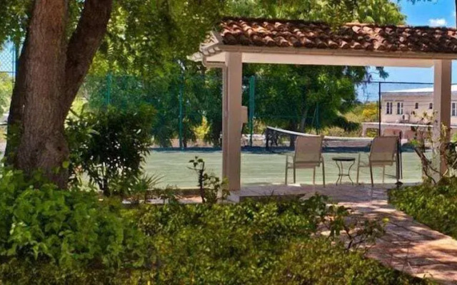 Zenaida Estate
