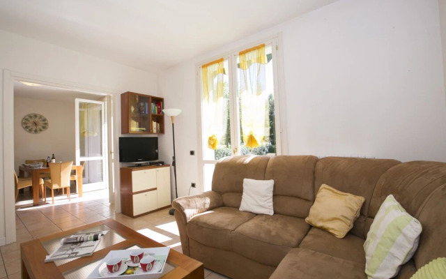 Porto Letizia Mimosa 2