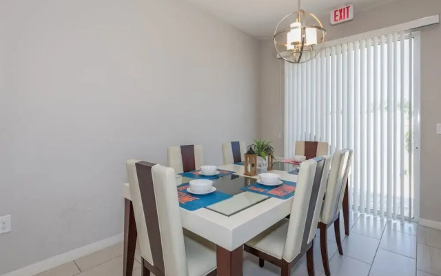 Compass Bay 5153