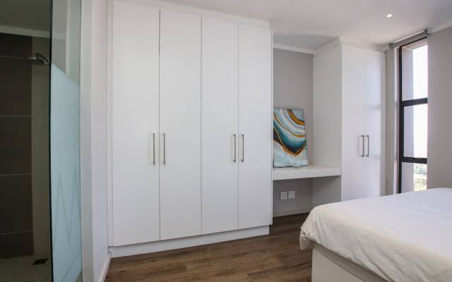 Sandton Smart Apartment Eleven