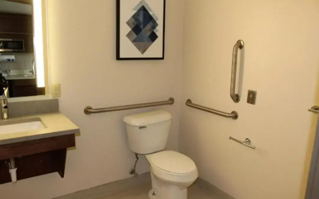 Candlewood Suites Southfield - Detroit by IHG