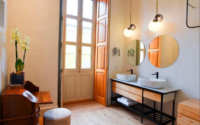 VEINTIUNO Emblematic Hotels - Adults Only