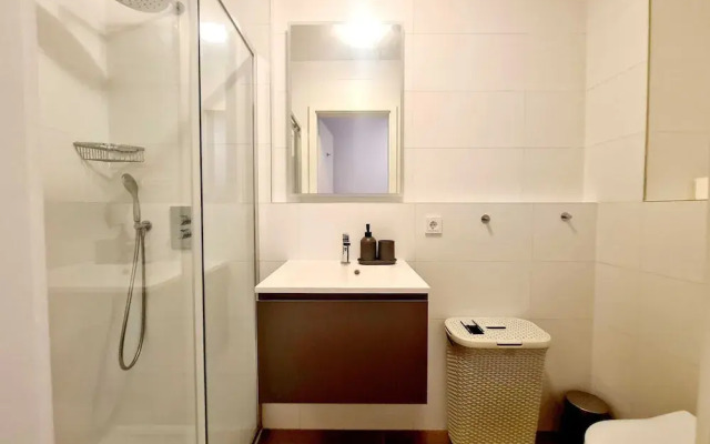 Luxury 1 bedroom with Parking